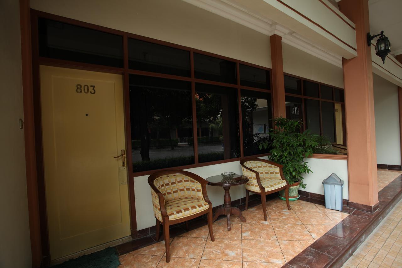 Langensari Hotel Cirebon Luaran gambar
