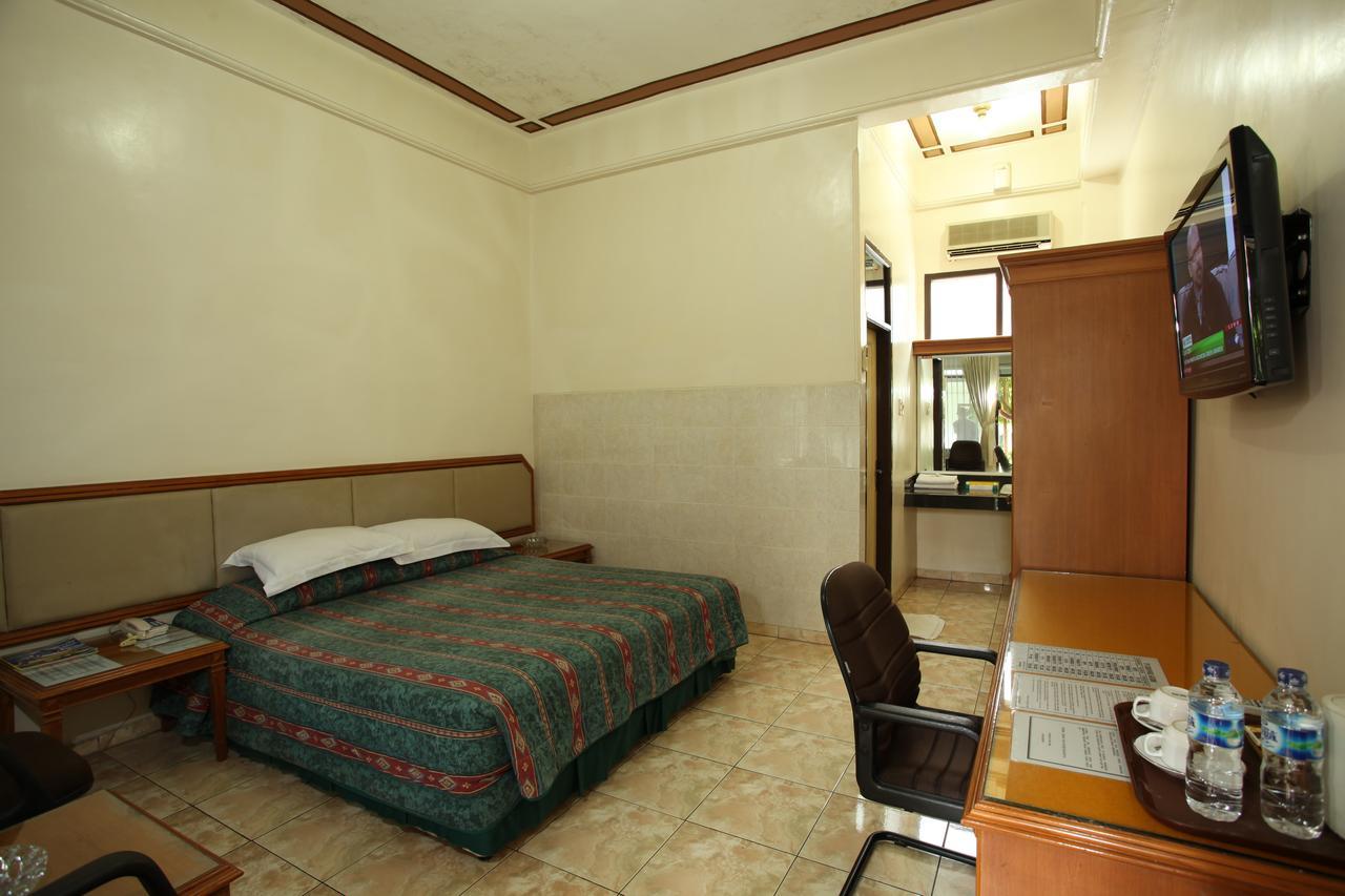 Langensari Hotel Cirebon Luaran gambar