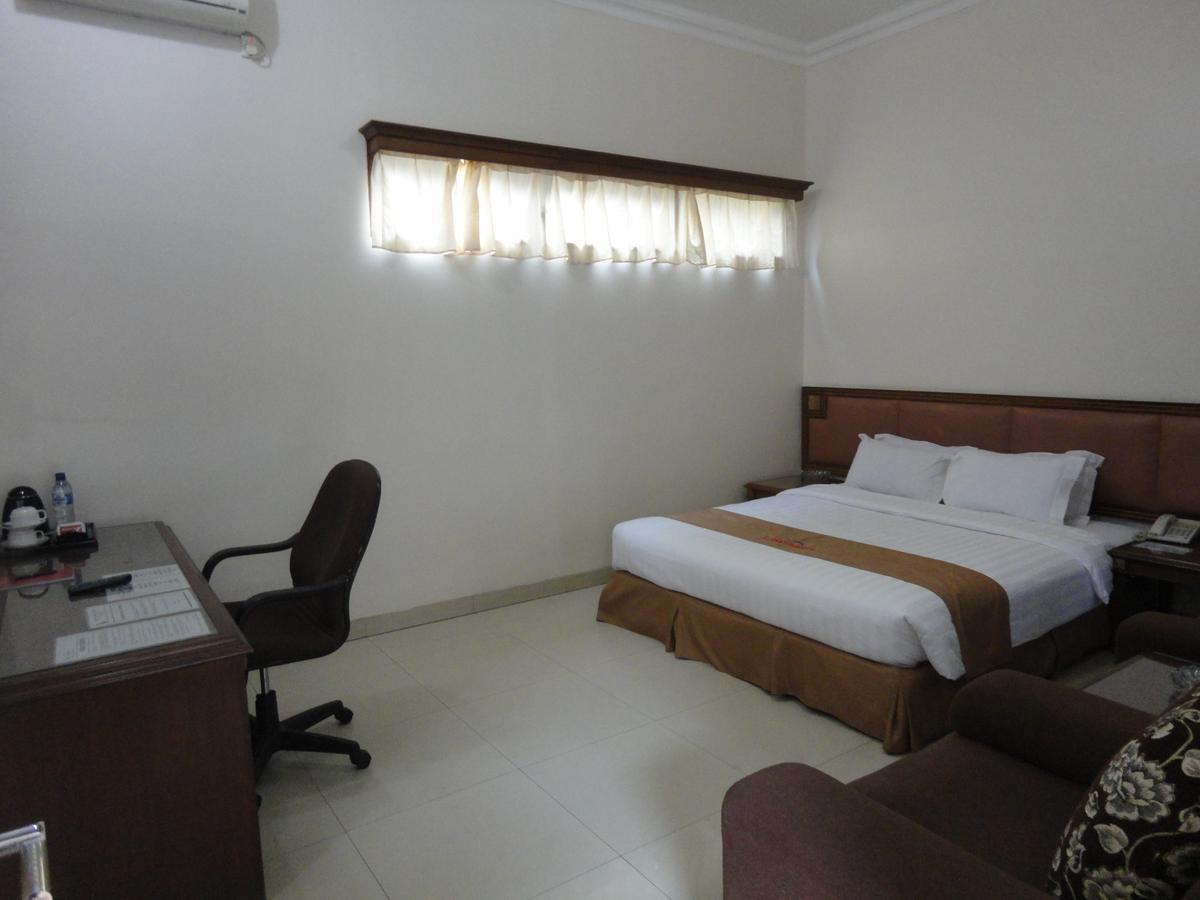 Langensari Hotel Cirebon Luaran gambar