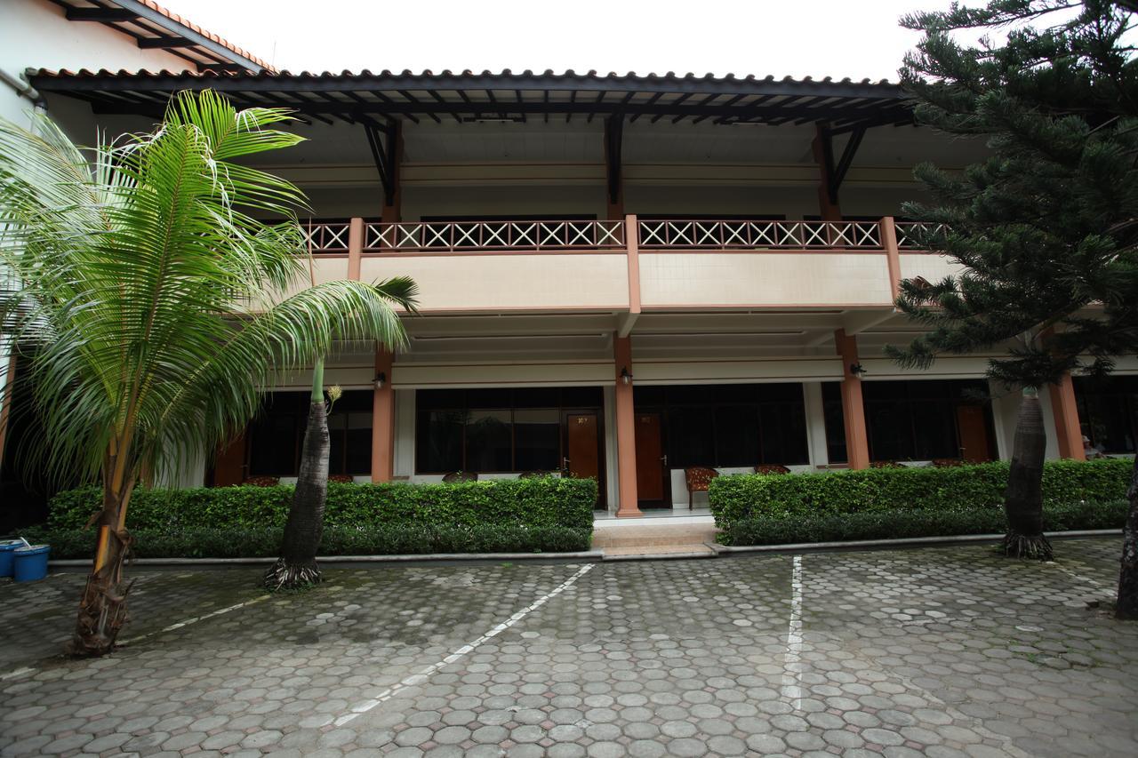 Langensari Hotel Cirebon Luaran gambar