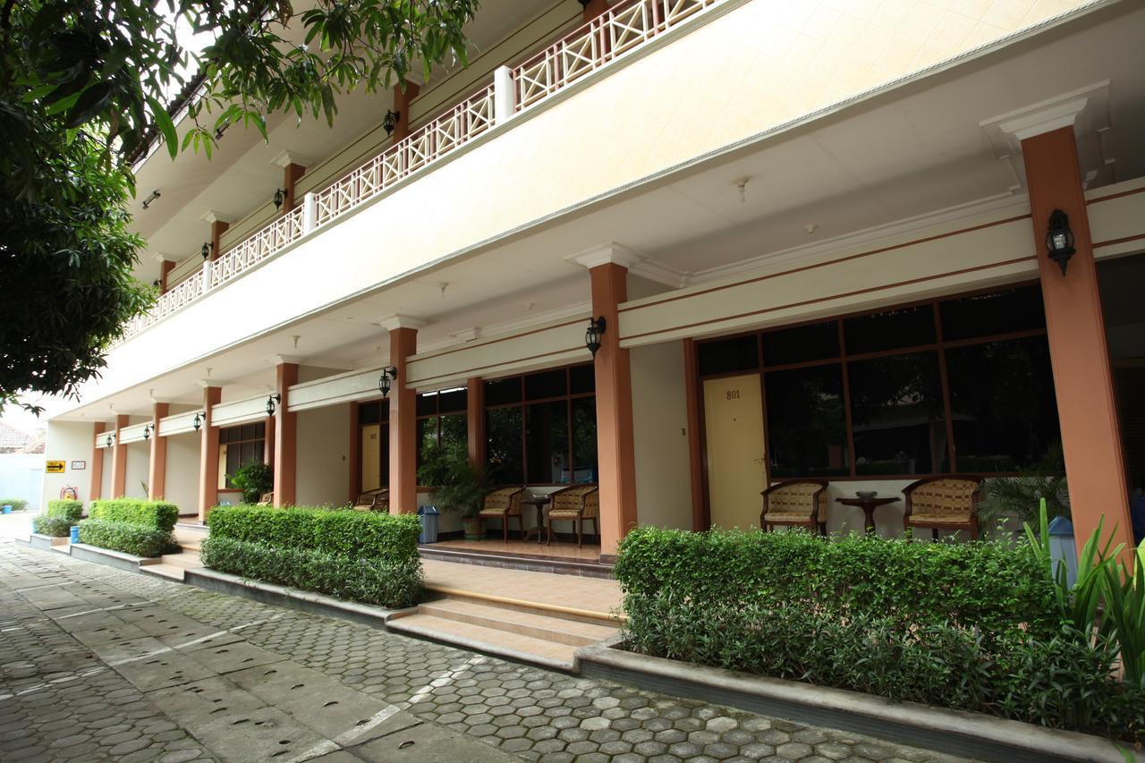 Langensari Hotel Cirebon Luaran gambar