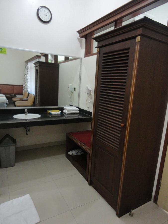 Langensari Hotel Cirebon Luaran gambar